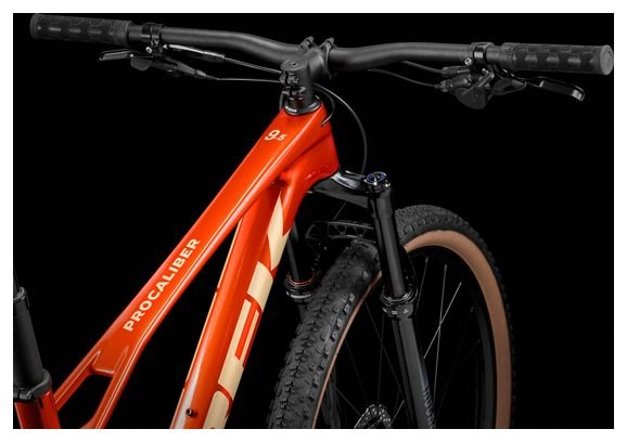 VTT Semi-Rigide Trek Procaliber 9.5 Shimano Deore 12V 29'' Rouge Gén. 3 – Image 3