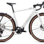 Vélo de Gravel Électrique Cube Nuroad Hybrid C:62 Race FE 400X Shimano GRX 12V 400 Wh 700 mm Gris Vert Desertstone 2025